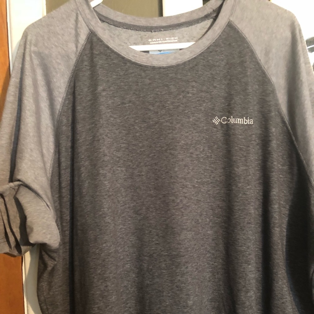 XXL Columbia t shirt